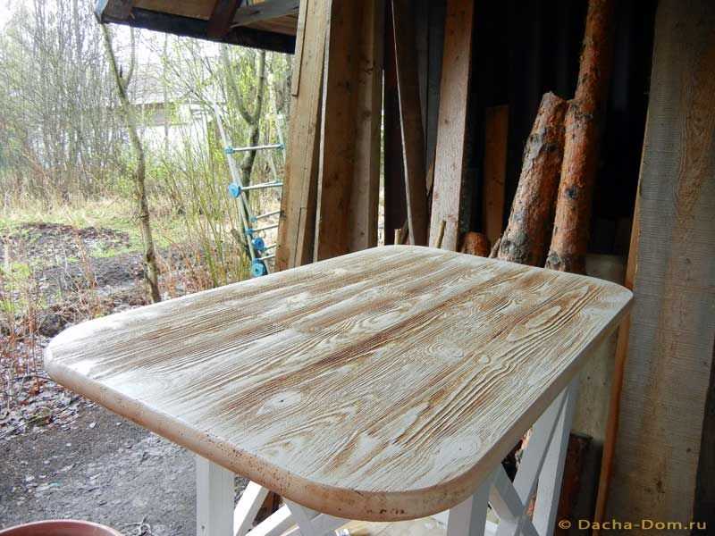 Как покрасить деревянный стол своими руками под старину