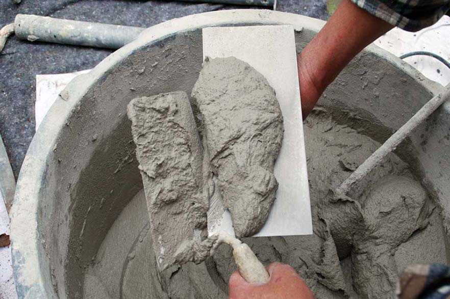Цементная штукатурка: состав, пропорции, приготовление, а также штукатурка стен цементным раствором своими руками, видео технологии нанесения, расход смеси на 1м2