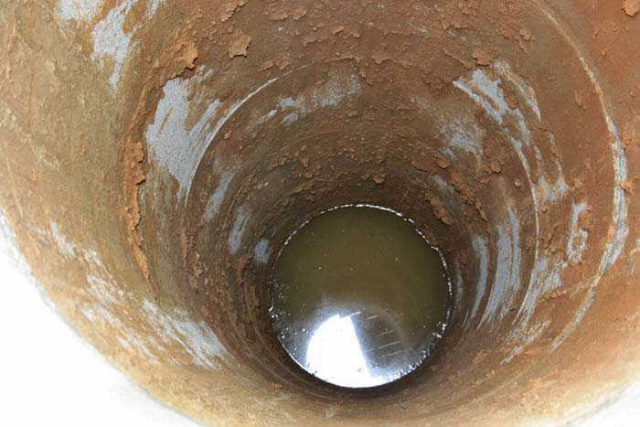 Не идет вода в дом из скважины: причины, что делать - строительство и ремонт
