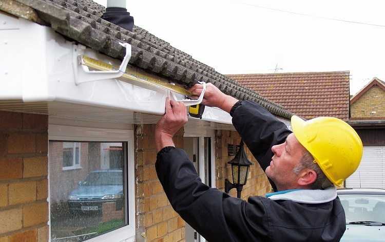 Как установить водостоки, если крыша уже покрыта устанавливаем правильно водостоки своими руками, выбрав подходящий вариант